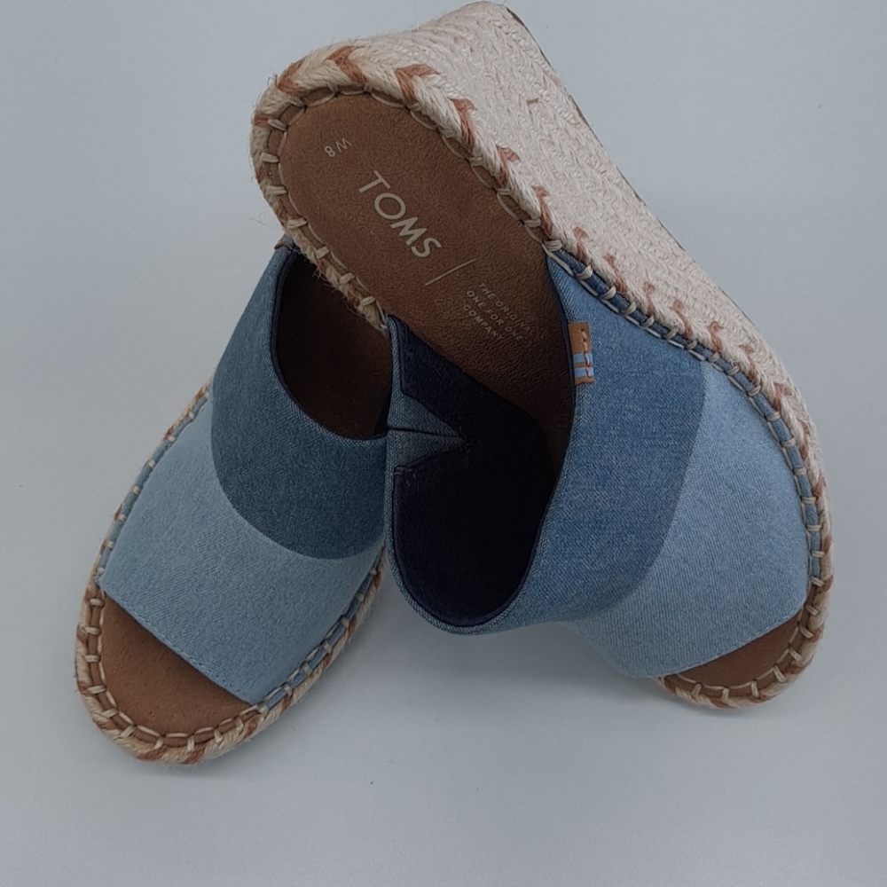 SHOES TOMS